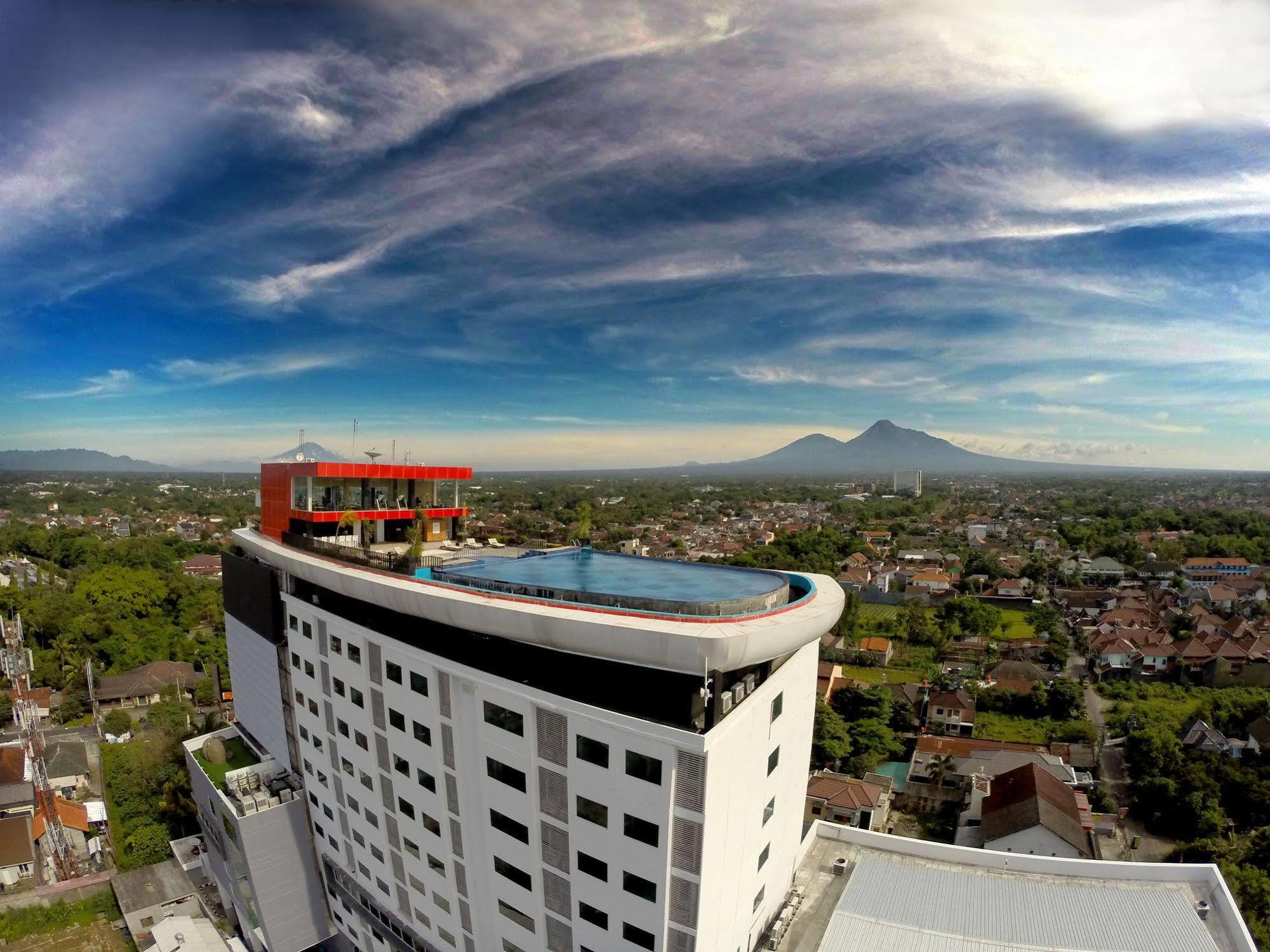 Indoluxe Hotel Jogjakarta Exterior foto